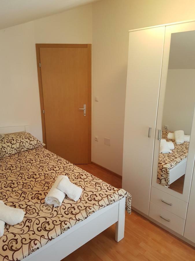 Apartmani Luca Fažana Exterior foto
