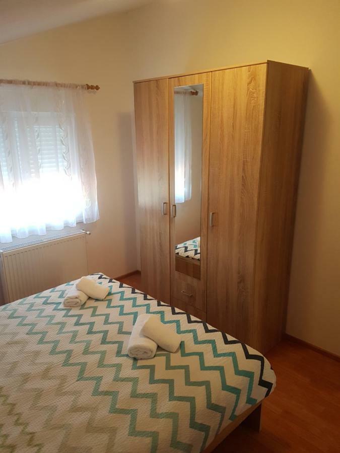 Apartmani Luca Fažana Exterior foto