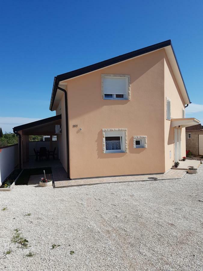 Apartmani Luca Fažana Exterior foto